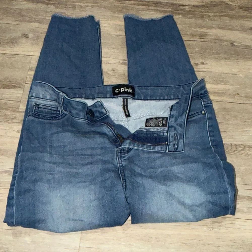 Celebrity Pink medium blue denim high-rise ankle skinny jeans